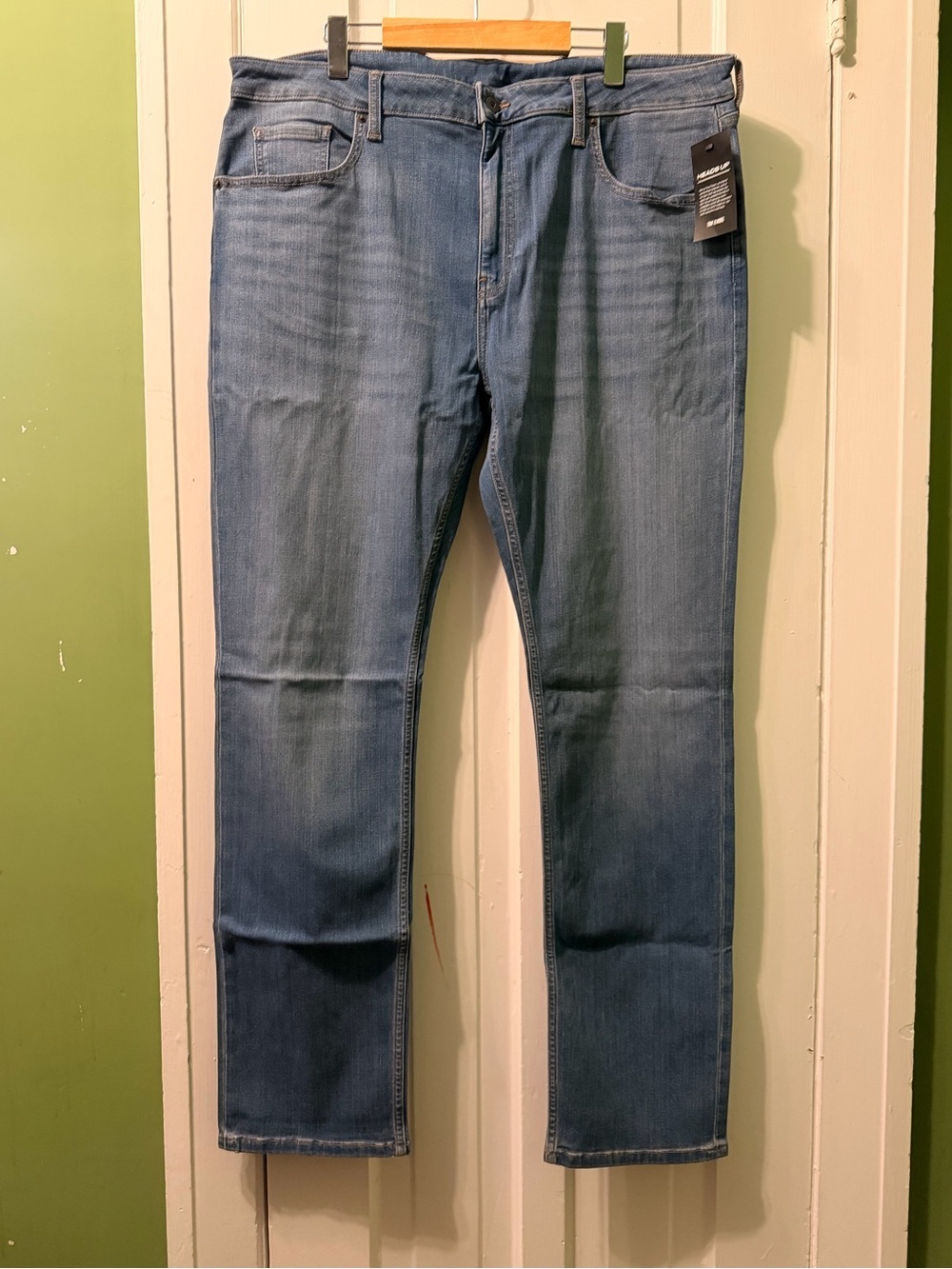 Straight Fit Men's Jeans in Medium Blue - Picture 5 of 10